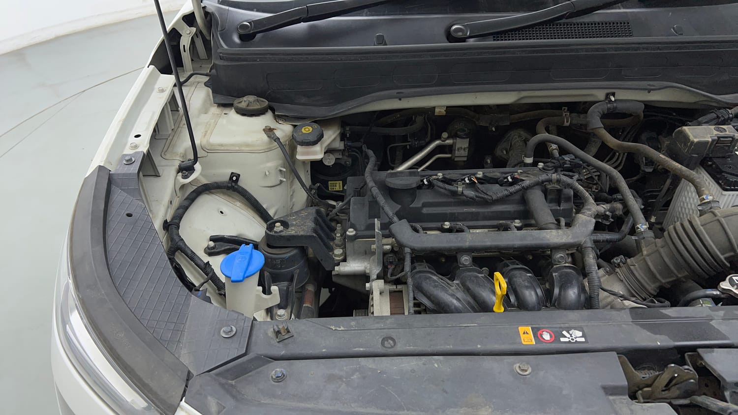 Used 2021 Hyundai Venue S 1.2 Petrol Petrol Manual engine ENGINE RIGHT SIDE VIEW