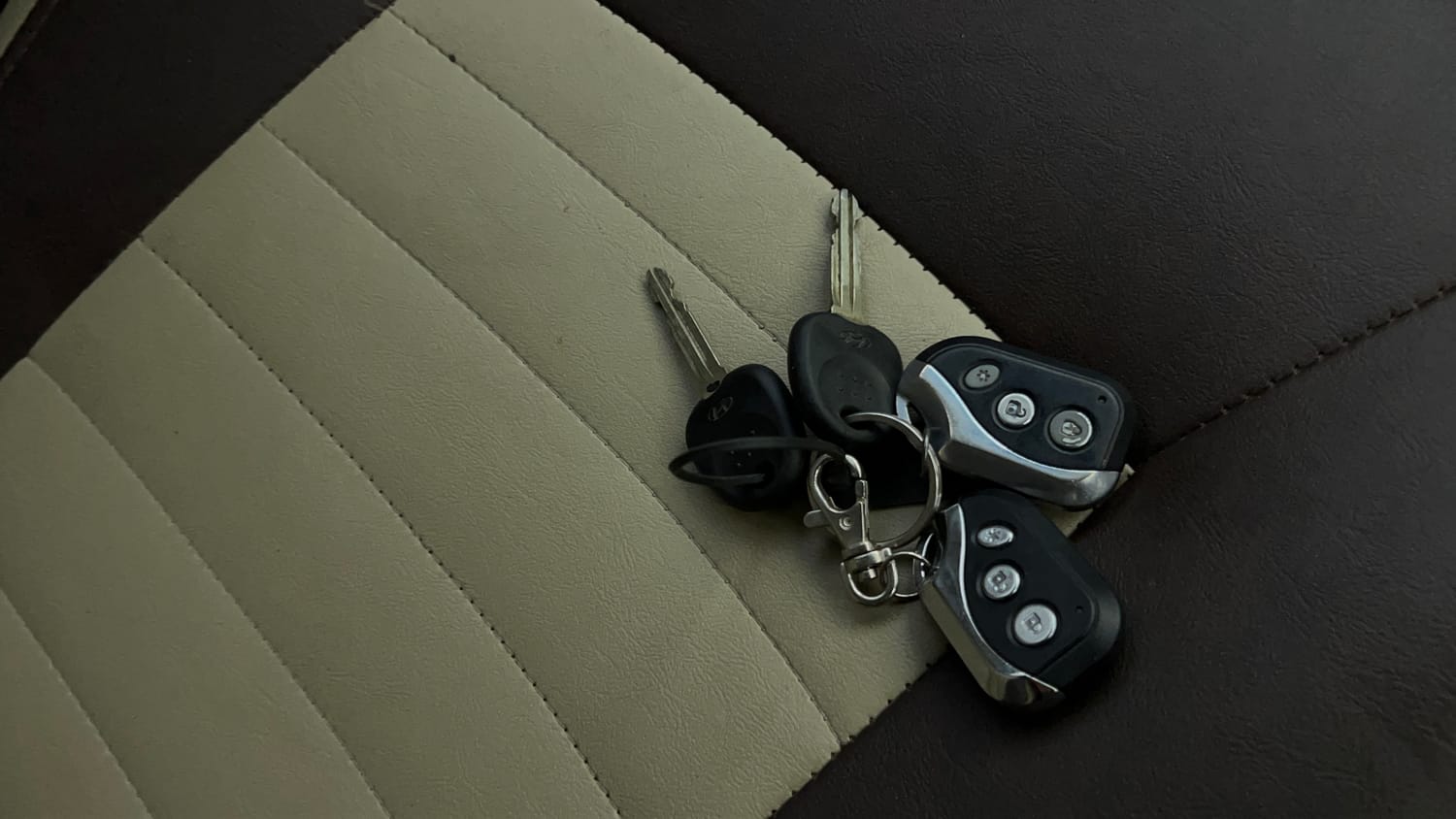 Used 2012 Hyundai i10 Era 1.1 iRDE2 Petrol Manual extra CAR KEY VIEW