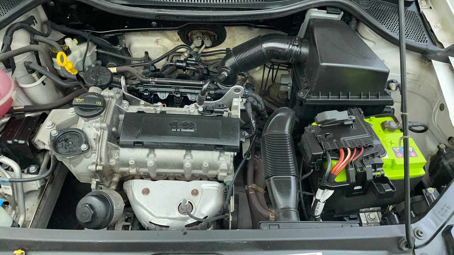 Used 2017 Volkswagen Ameo Comfortline 1.2L (P) Petrol Manual engine ENGINE LEFT SIDE VIEW
