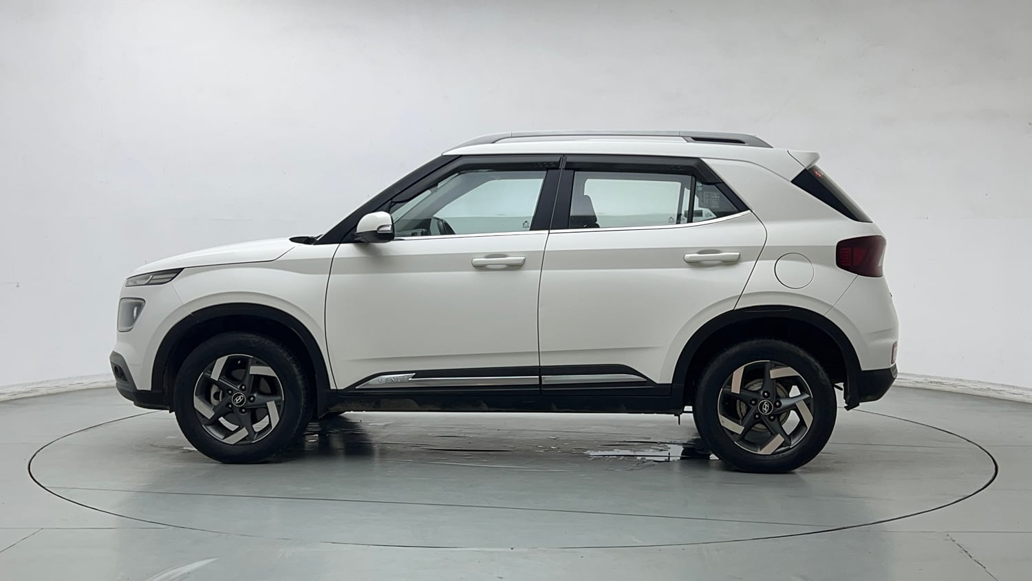 Used 2021 Hyundai Venue SX 1.0 Turbo Petrol Manual exterior LEFT SIDE VIEW
