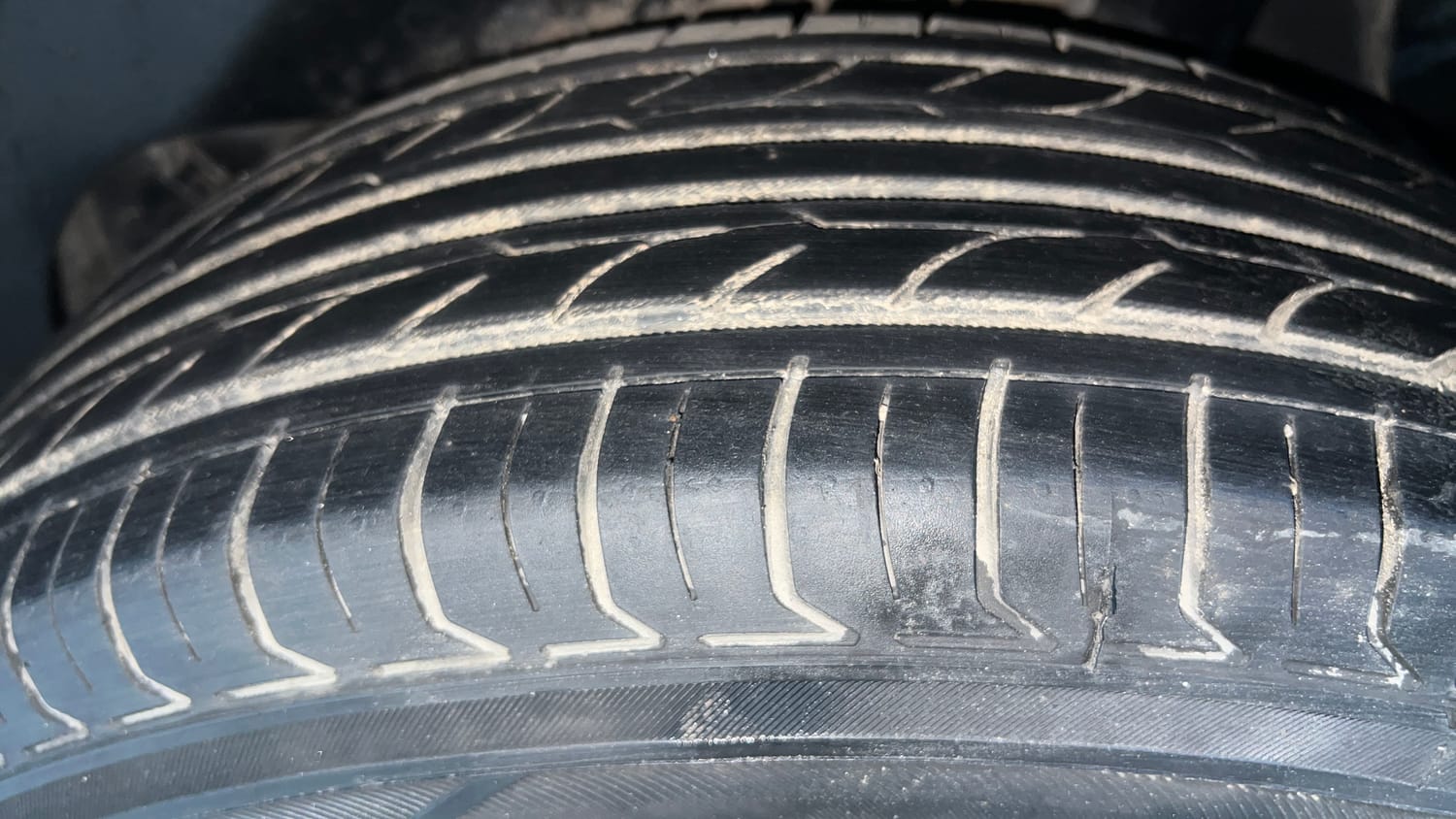 Used 2016 Hyundai Creta 1.6 SX Plus Petrol Petrol Manual tyres LEFT REAR TYRE TREAD VIEW