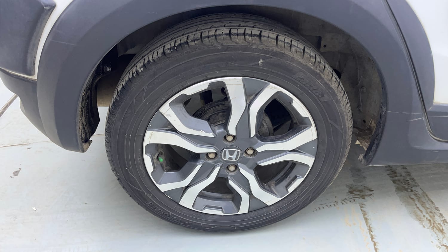 Used 2023 Honda WR-V SV MT Petrol Petrol Manual tyres RIGHT REAR TYRE RIM VIEW