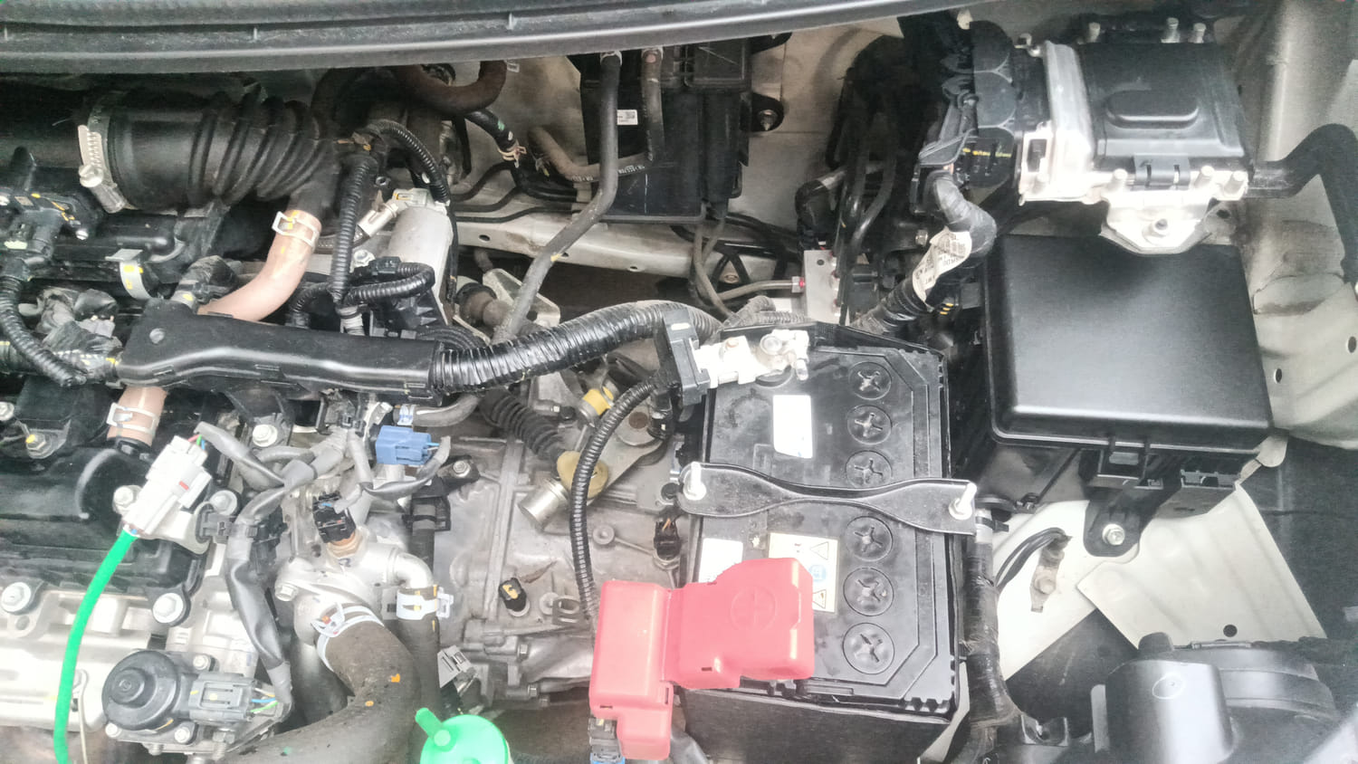 Used 2023 Maruti Suzuki Wagon R ZXI Plus 1.2 Petrol Manual engine ENGINE LEFT SIDE VIEW