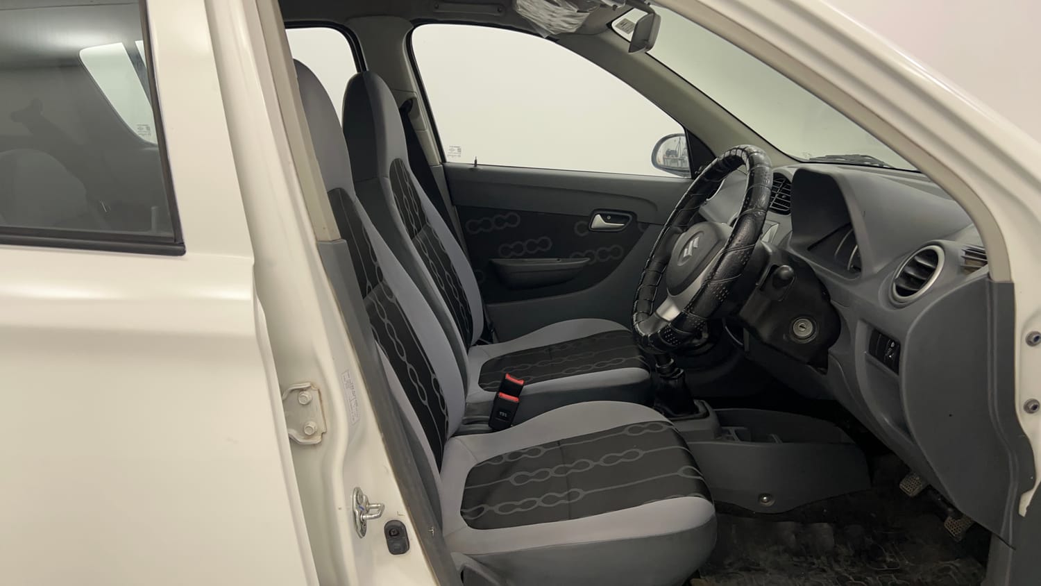 Used 2016 Maruti Suzuki Alto 800 Lxi Petrol Manual interior RIGHT SIDE FRONT DOOR CABIN VIEW
