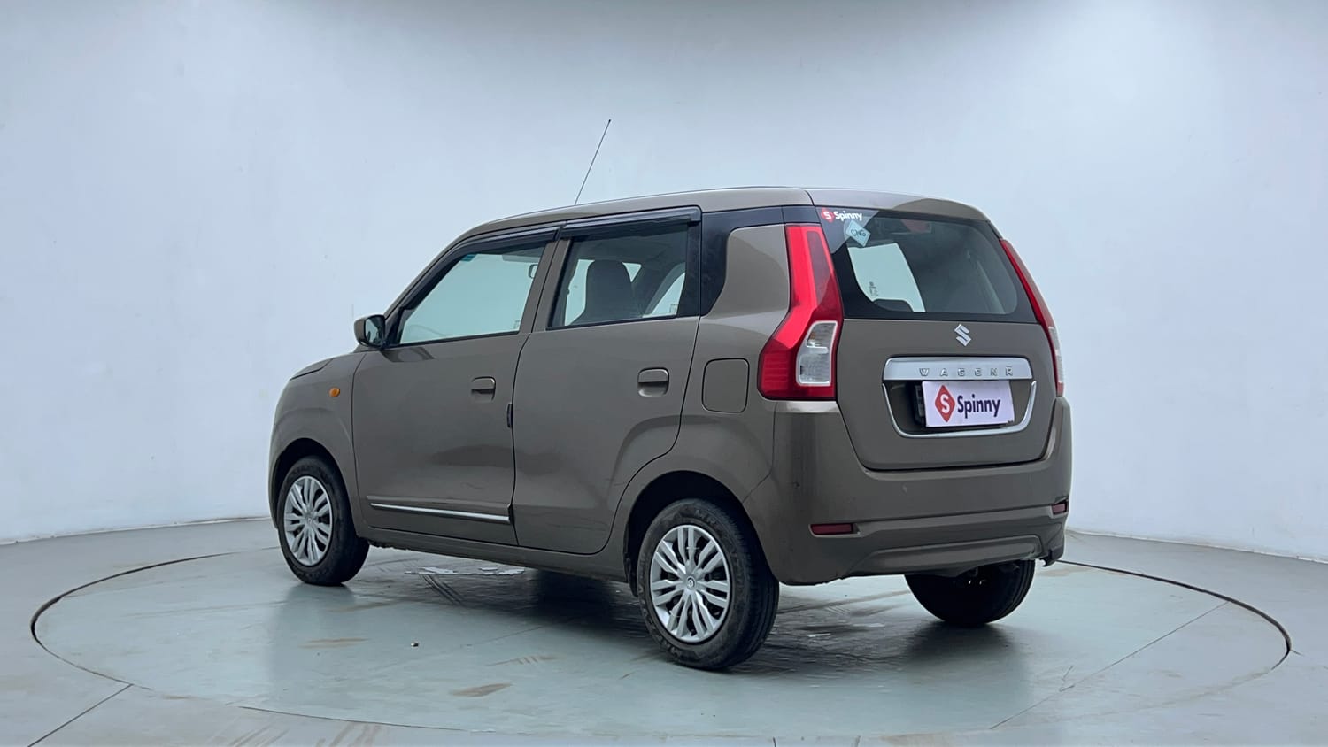 Used 2024 Maruti Suzuki Wagon R VXI 1.0 CNG Cng Manual exterior LEFT REAR CORNER VIEW