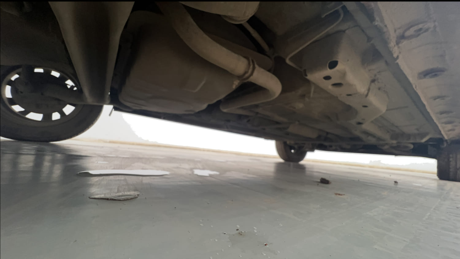 Used 2017 Tata Tiago Revotron XZA Petrol Automatic extra REAR RIGHT UNDERBODY VIEW