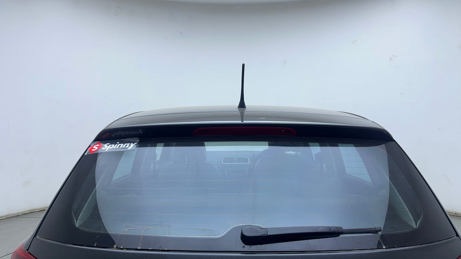 Used 2016 Volkswagen Polo Comfortline 1.2L (P) Petrol Manual exterior BACK WINDSHIELD VIEW