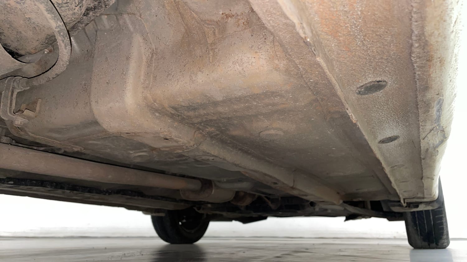 Used 2020 Hyundai Grand i10 Sportz 1.2 Kappa VTVT Petrol Manual extra REAR RIGHT UNDERBODY VIEW