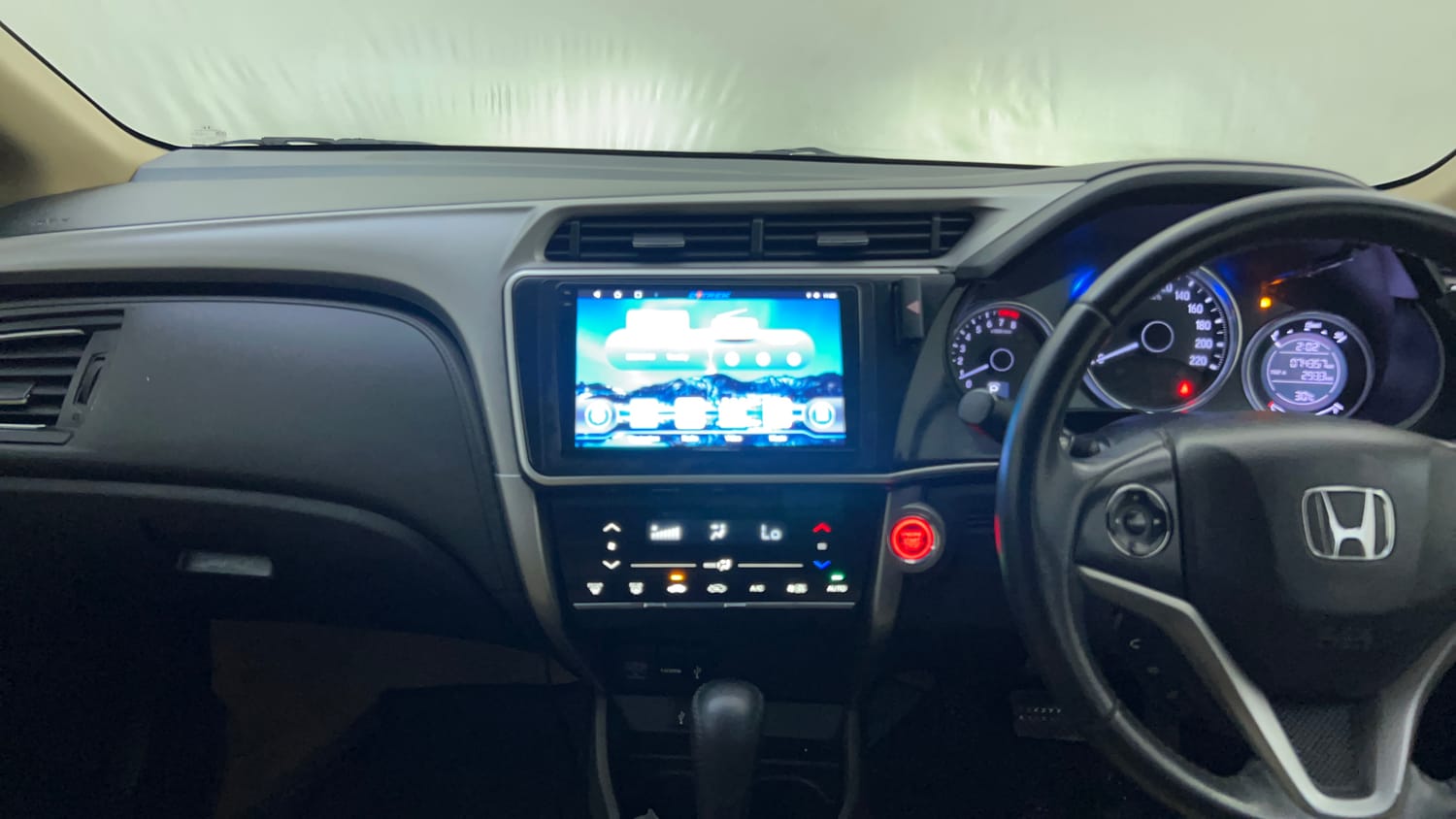 Used 2019 Honda City ZX CVT Petrol Petrol Automatic interior MUSIC SYSTEM & AC CONTROL VIEW