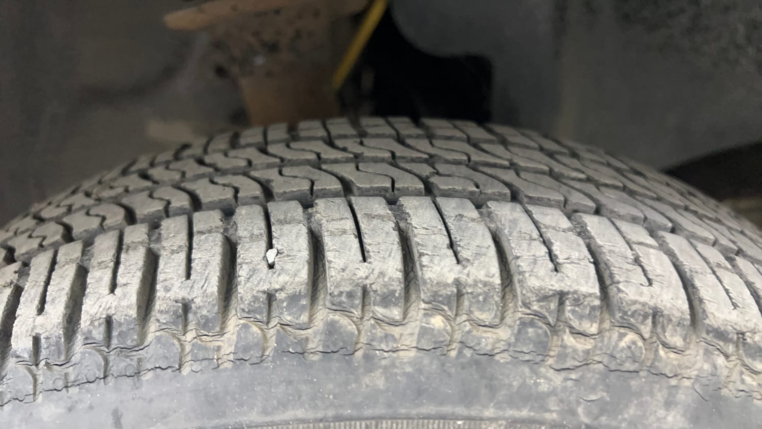 Used 2018 Tata Nano Twist XTA Petrol Automatic tyres RIGHT FRONT TYRE TREAD VIEW