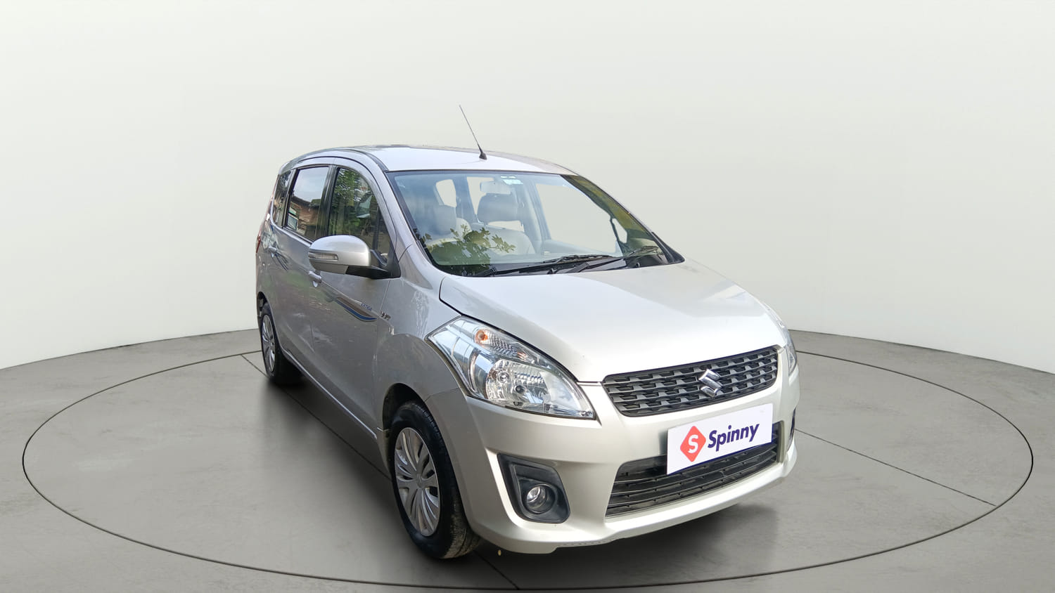 Used 2015 Maruti Suzuki Ertiga Vxi Petrol Manual exterior RIGHT FRONT CORNER VIEW