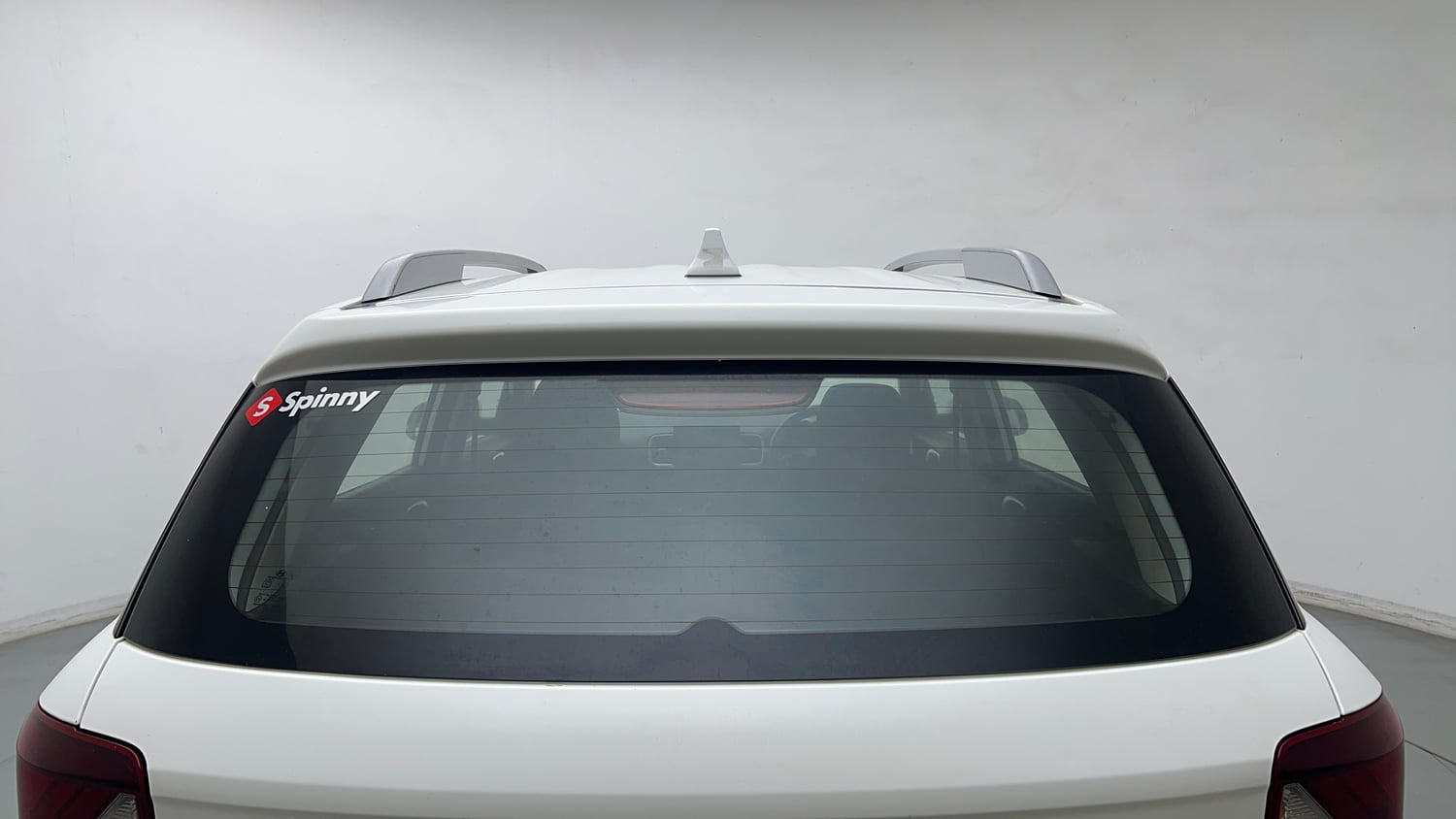 Used 2021 Hyundai Venue SX 1.0 Turbo Petrol Manual exterior BACK WINDSHIELD VIEW