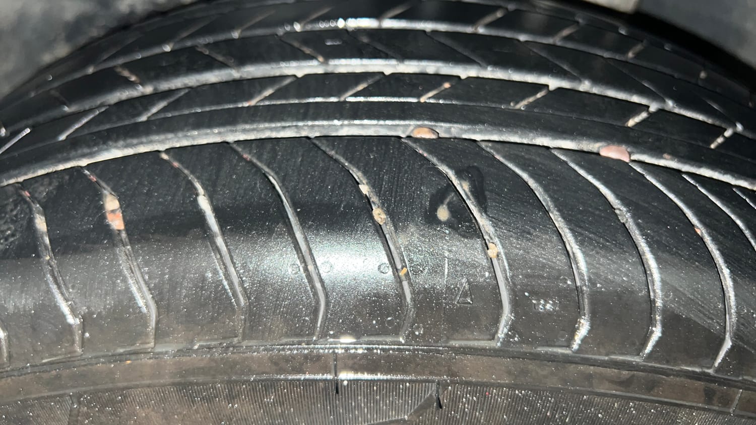 Used 2026 Maruti Suzuki Victoris VXI MT 2W Petrol Manual tyres LEFT REAR TYRE TREAD VIEW