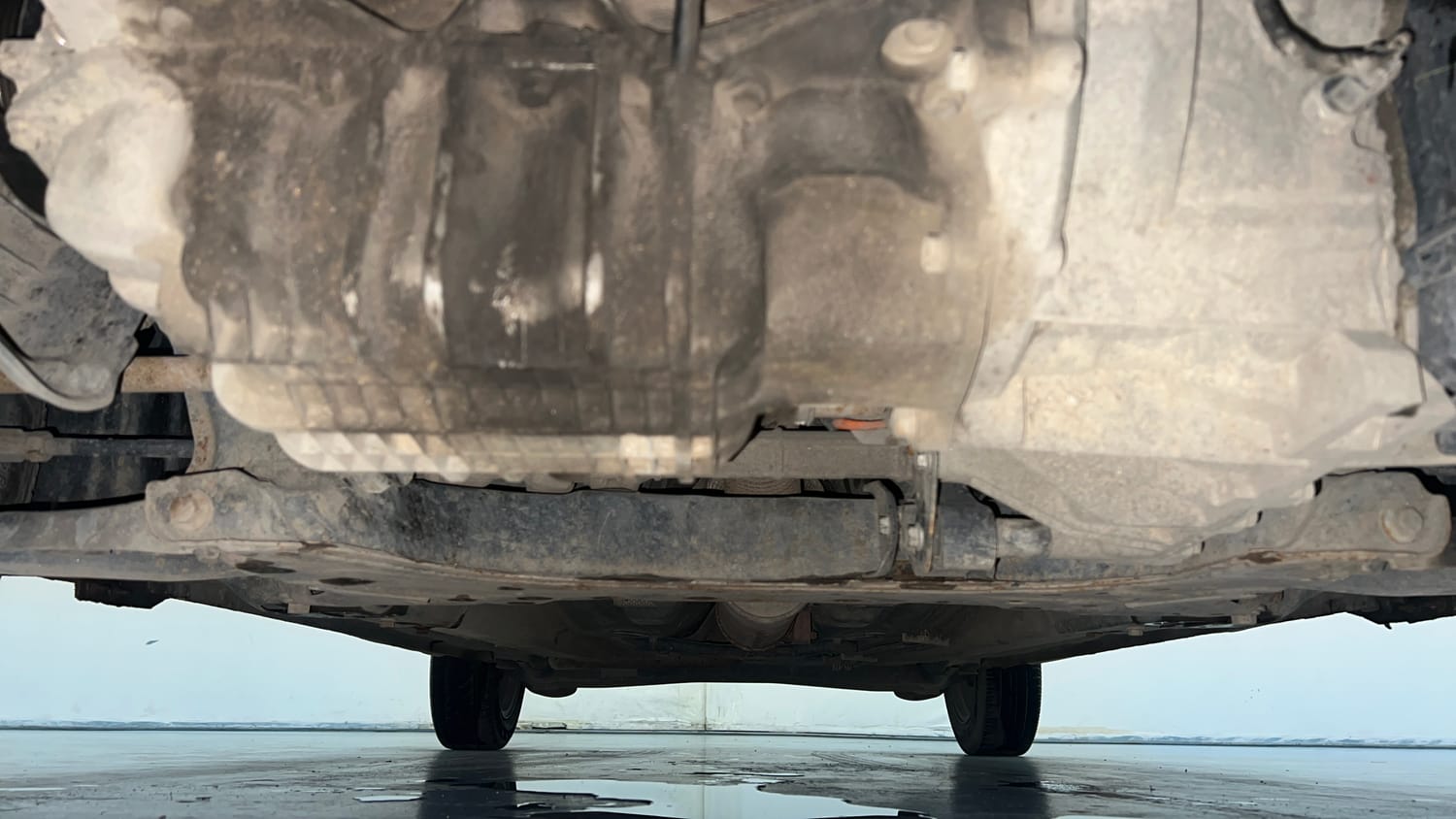 Used 2016 Ford Figo Aspire Titanium 1.2 Ti-VCT Petrol Manual extra FRONT LEFT UNDERBODY VIEW