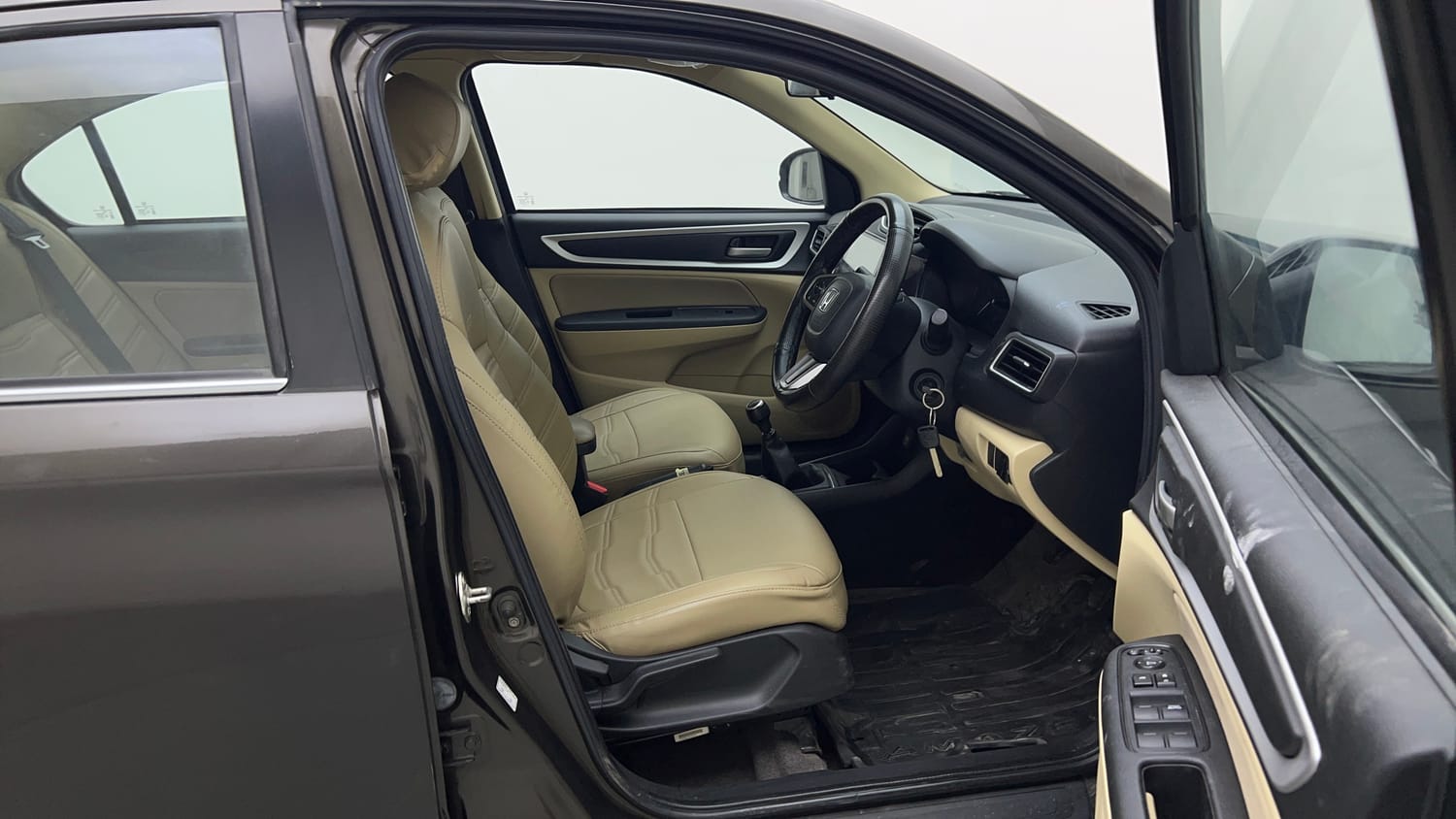 Used 2024 Honda Amaze S 1.2 Petrol MT Petrol Manual interior RIGHT SIDE FRONT DOOR CABIN VIEW