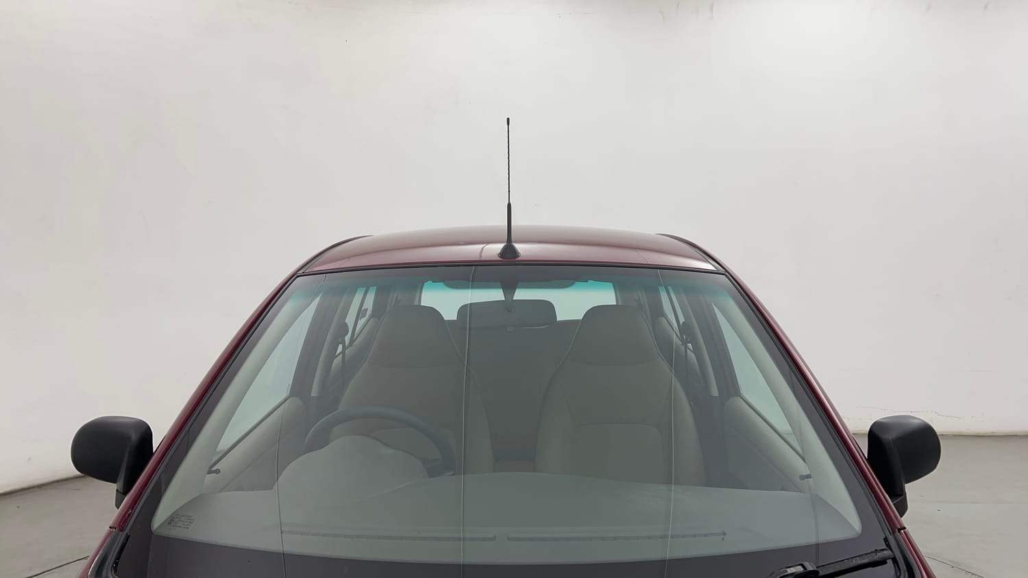 Used 2016 Hyundai i10 Magna 1.1 iRDE2 Petrol Manual exterior FRONT WINDSHIELD VIEW