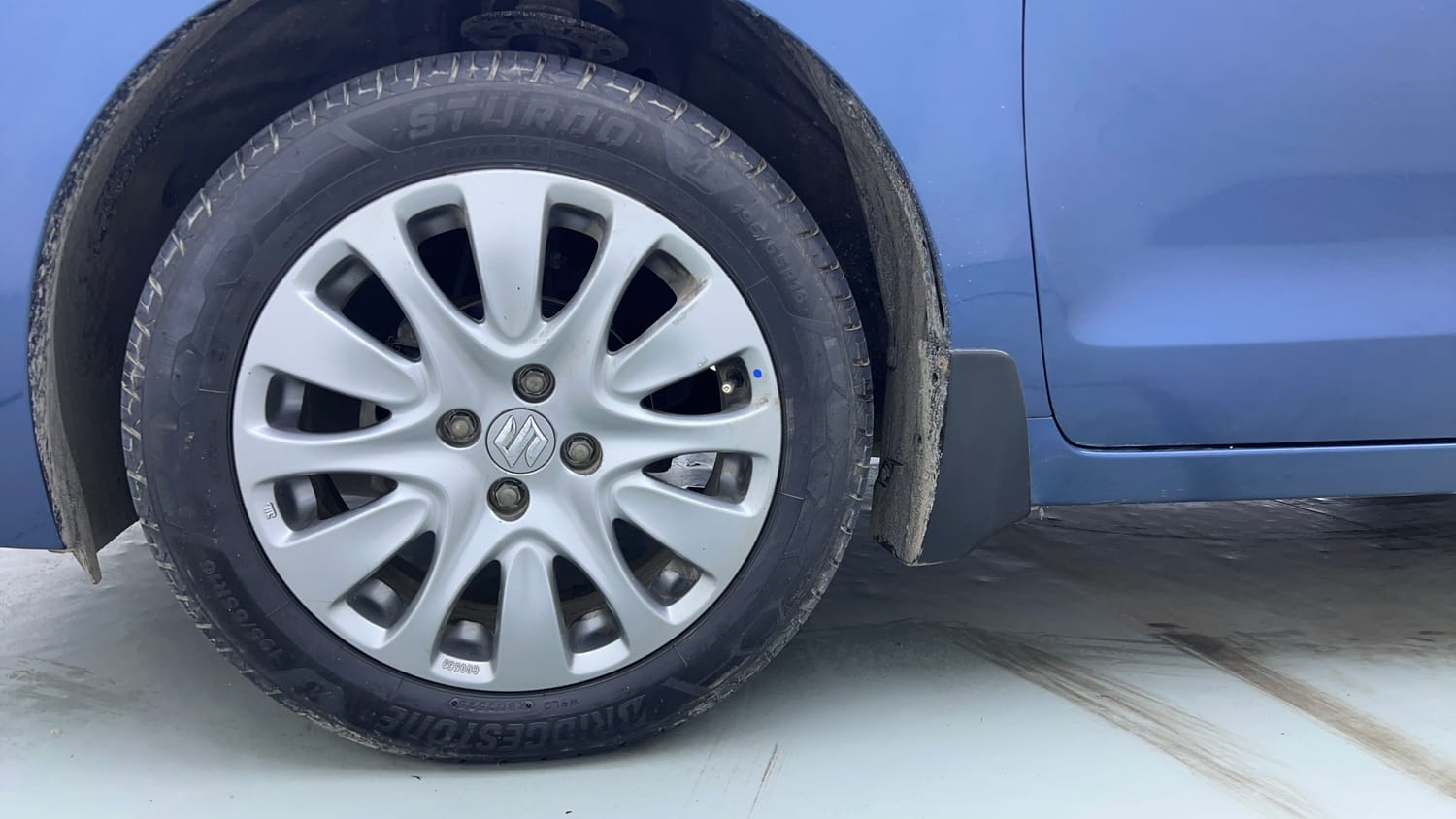 Used 2018 Maruti Suzuki Baleno Zeta 1.2 AT Petrol Automatic tyres LEFT FRONT TYRE RIM VIEW