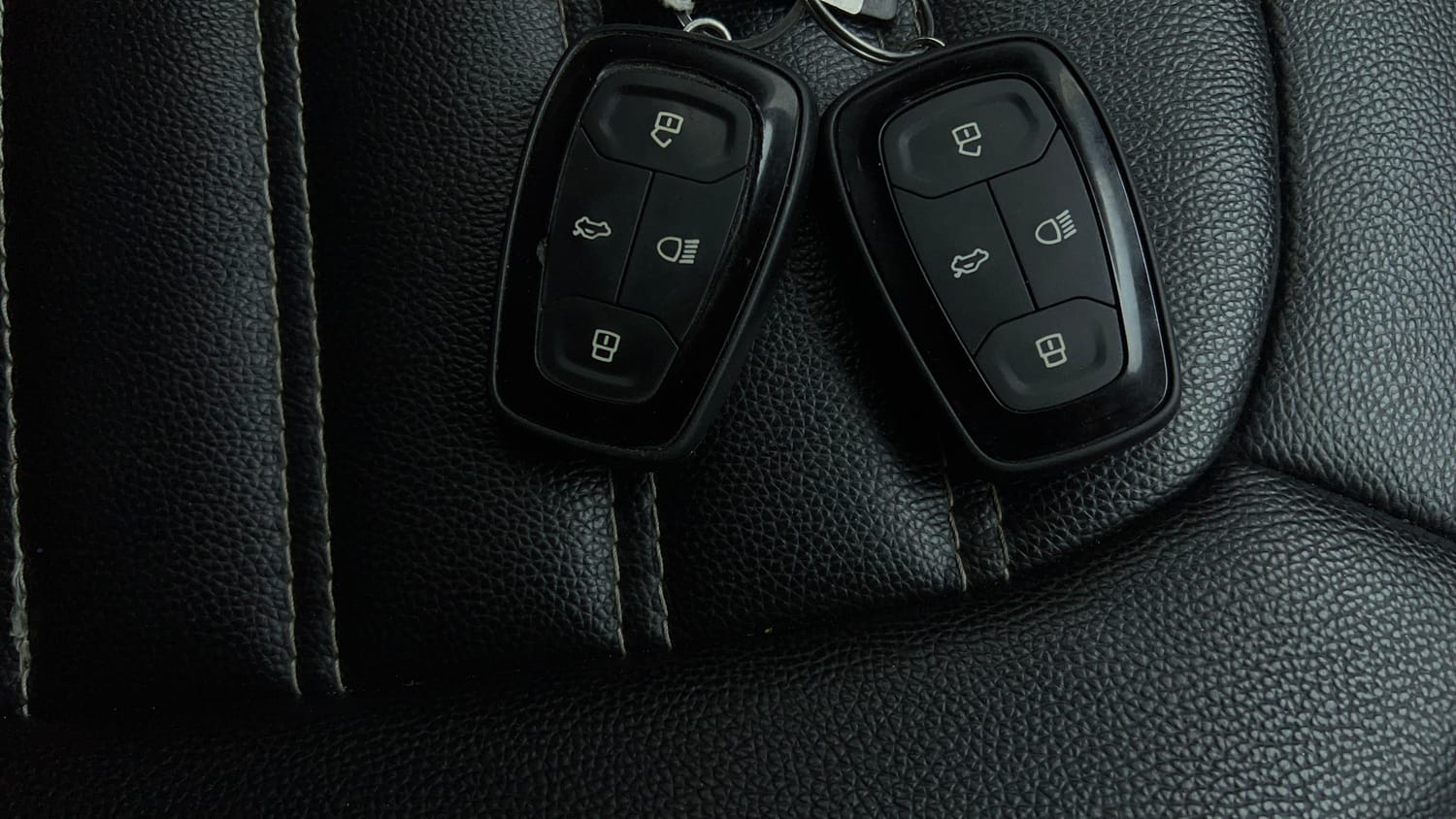 Used 2020 Tata Nexon XZ Plus Petrol Manual extra CAR KEY VIEW