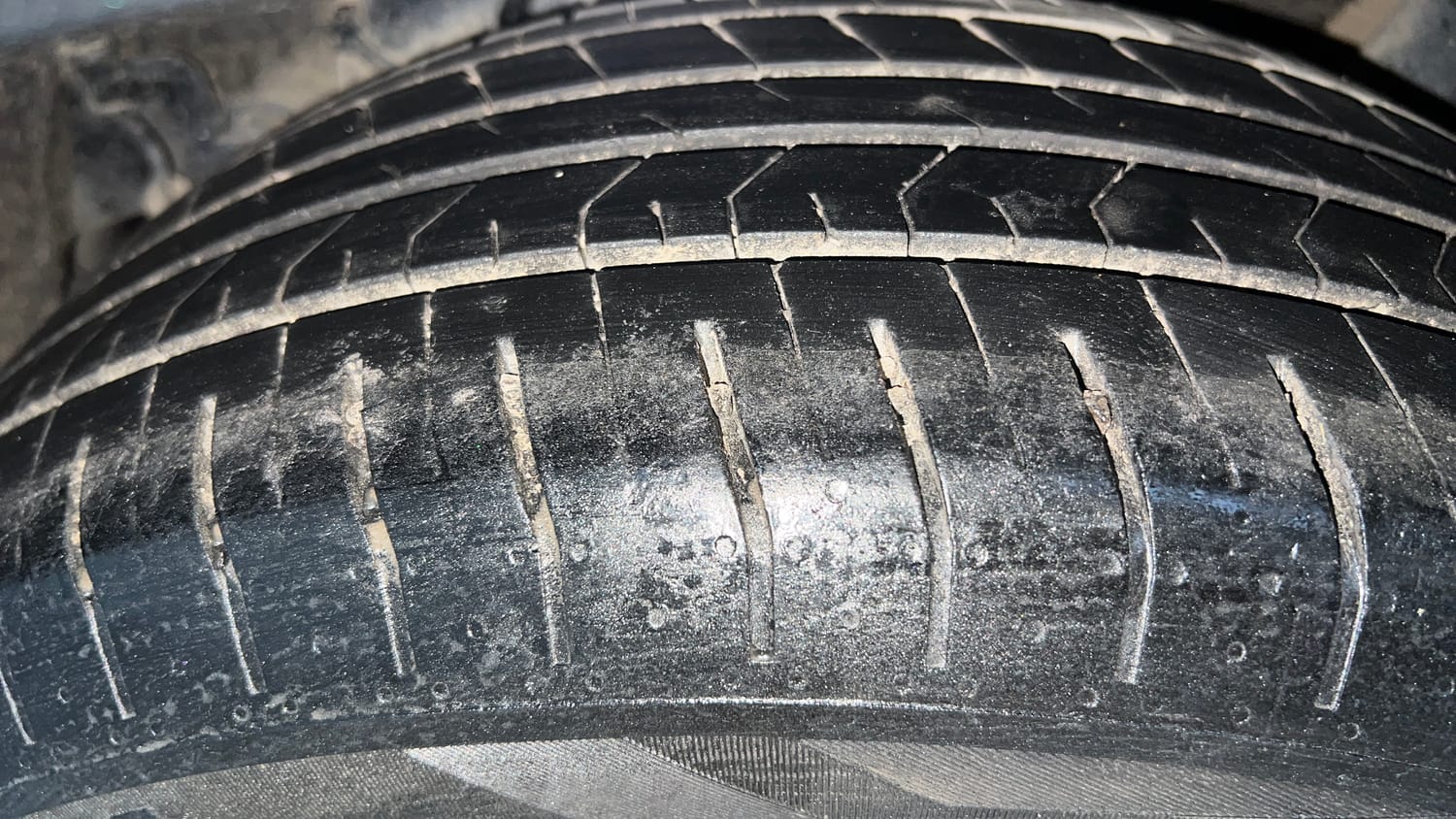 Used 2024 Hyundai Verna SX 1.5 Petrol MT Petrol Manual tyres LEFT REAR TYRE TREAD VIEW