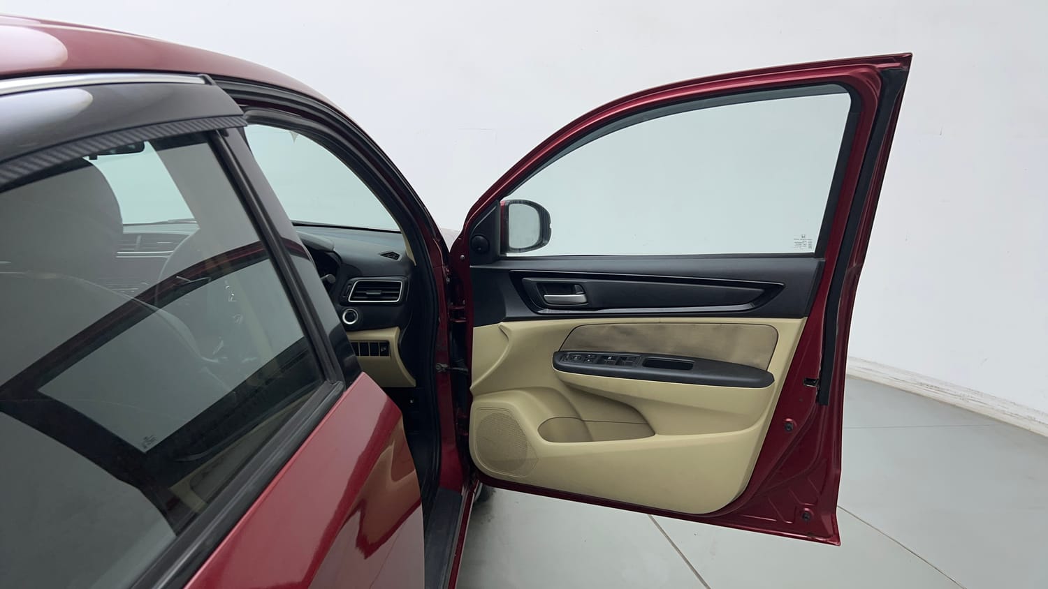 Used 2018 Honda Amaze 1.2 V CVT Petrol Petrol Automatic interior RIGHT FRONT DOOR OPEN VIEW