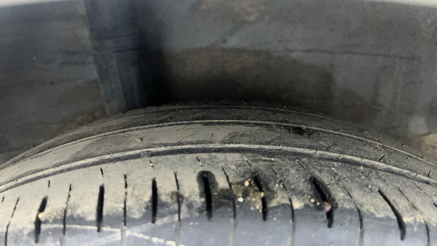 Used 2018 Honda Amaze 1.5 V CVT Diesel Diesel Automatic tyres RIGHT REAR TYRE TREAD VIEW