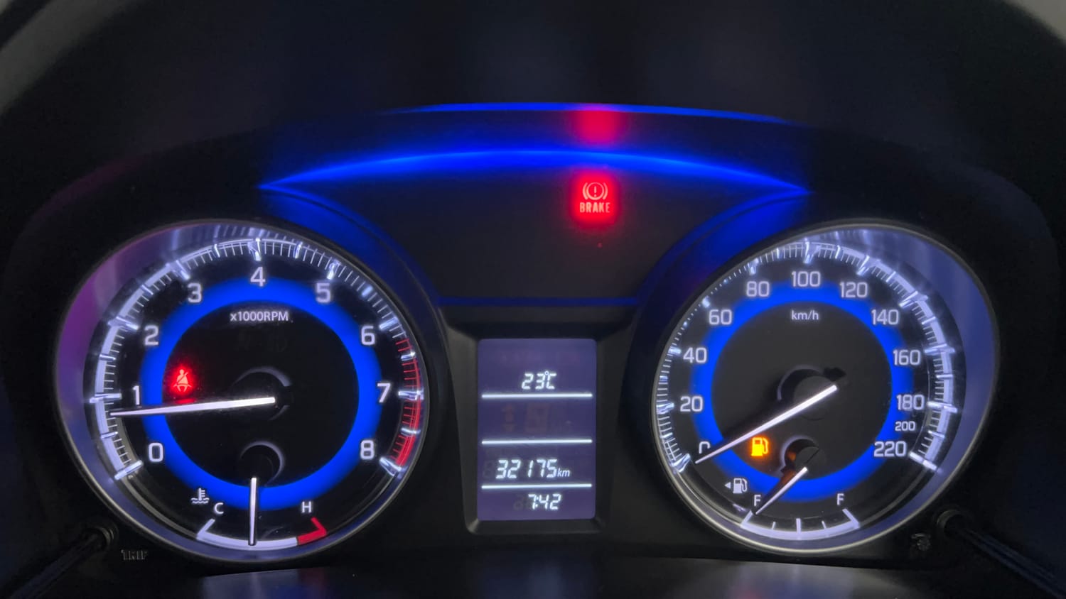 Used 2018 Maruti Suzuki Baleno Delta 1.2 Petrol Manual interior CLUSTERMETER VIEW