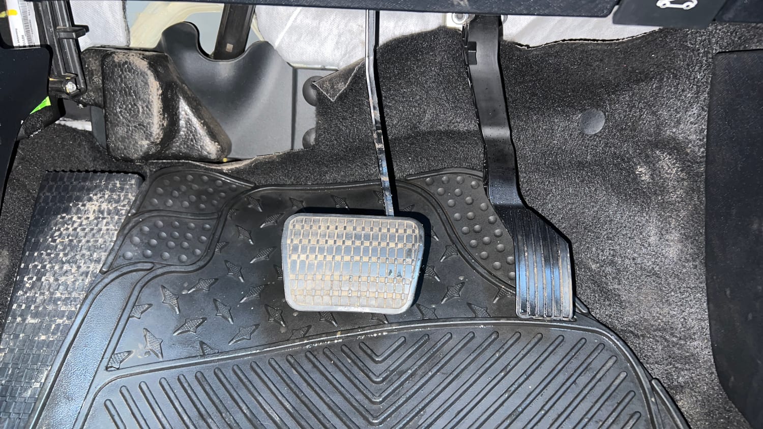 Used 2022 Tata Punch Accomplished AMT Petrol Automatic interior PEDALS VIEW