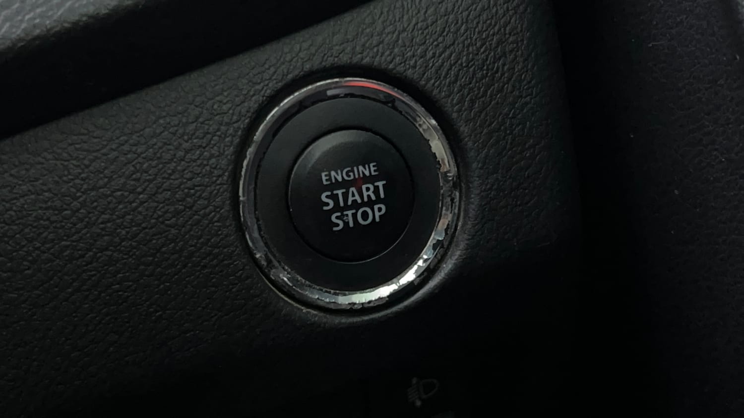 Used 2017 Maruti Suzuki Baleno Zeta 1.2 Petrol Manual top_features Keyless start