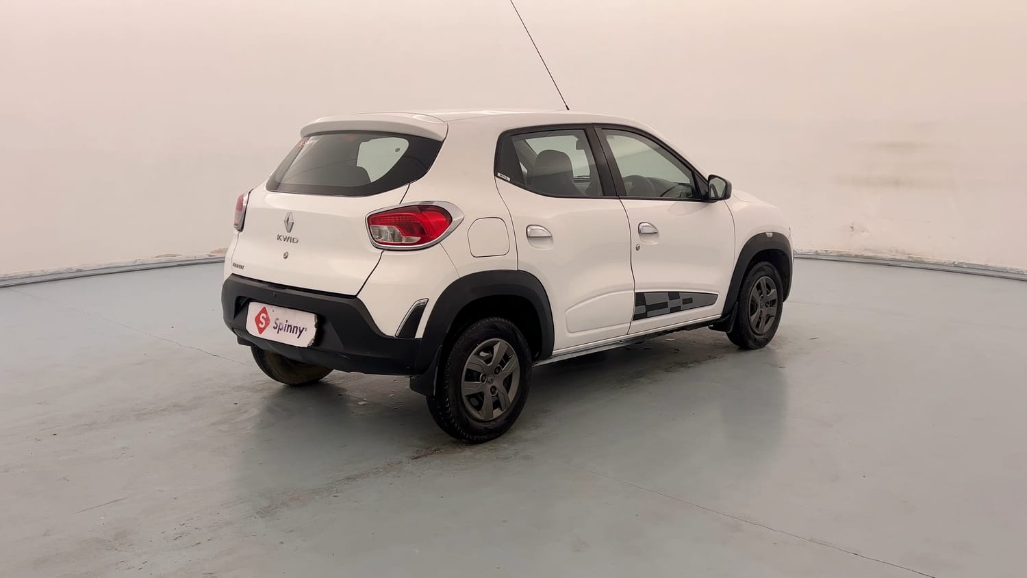 Used 2017 Renault Kwid 1.0 RXL Petrol Manual exterior RIGHT REAR CORNER VIEW