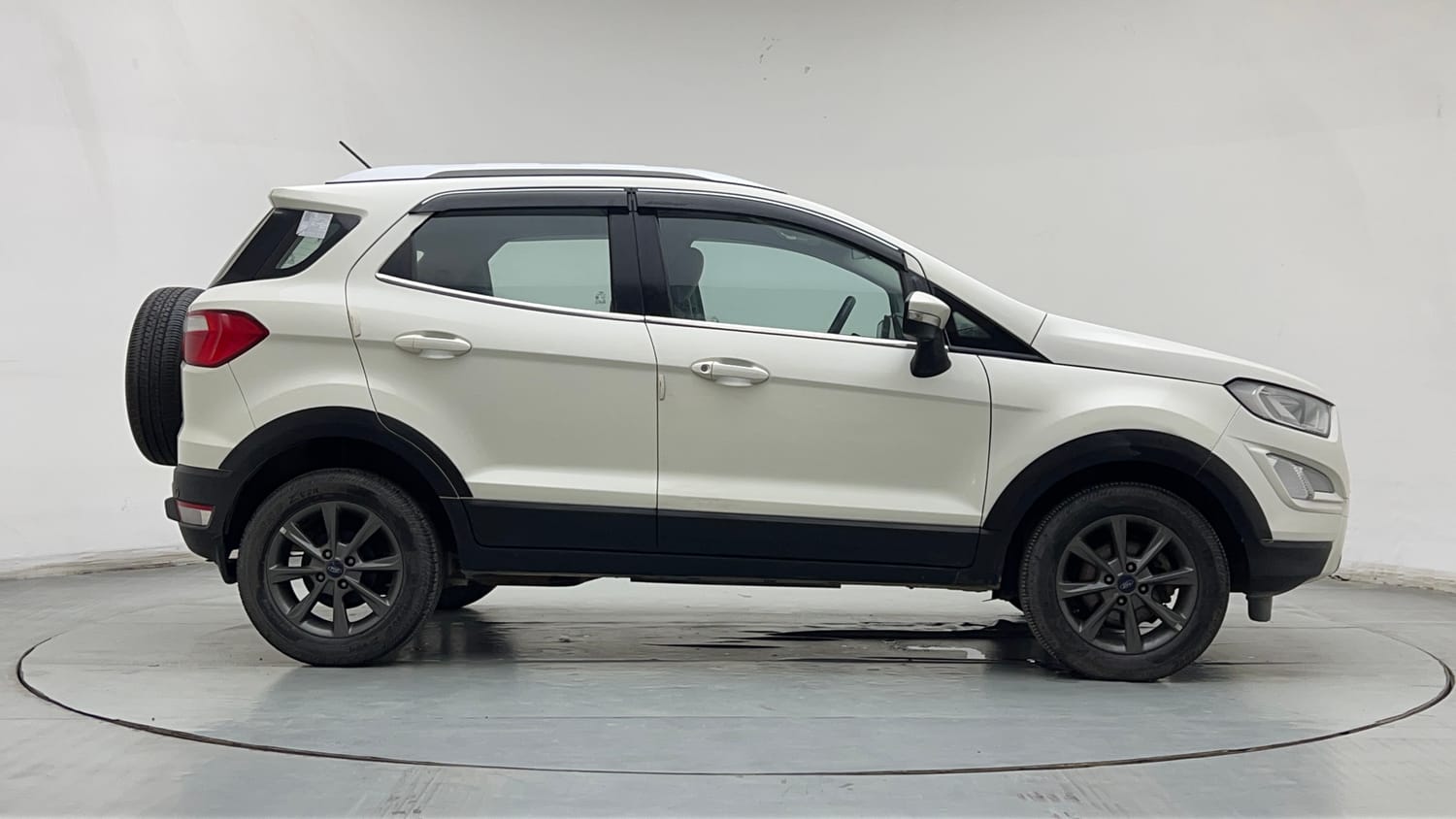 Used 2019 Ford EcoSport Titanium 1.5L Ti-VCT Petrol Manual exterior RIGHT SIDE VIEW