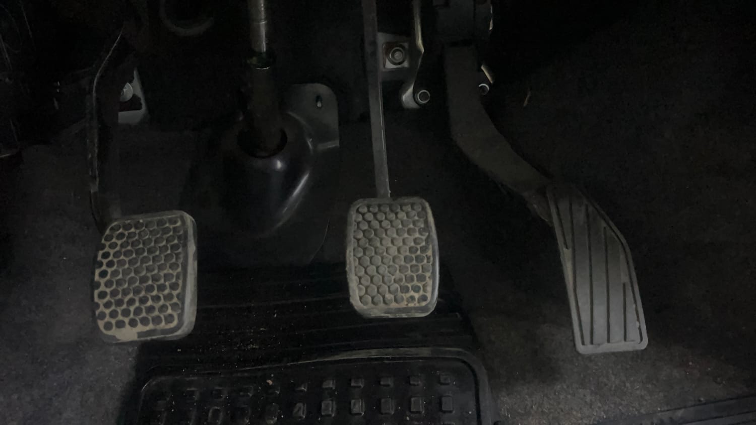 Used 2016 Maruti Suzuki Alto K10 VXi Petrol Manual interior PEDALS VIEW