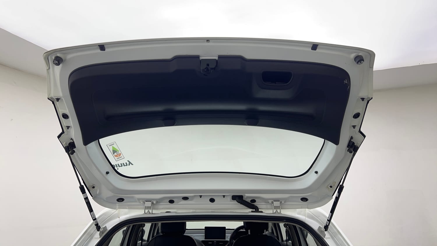 Used 2022 Tata Altroz XE Petrol Petrol Manual interior DICKY DOOR OPEN VIEW