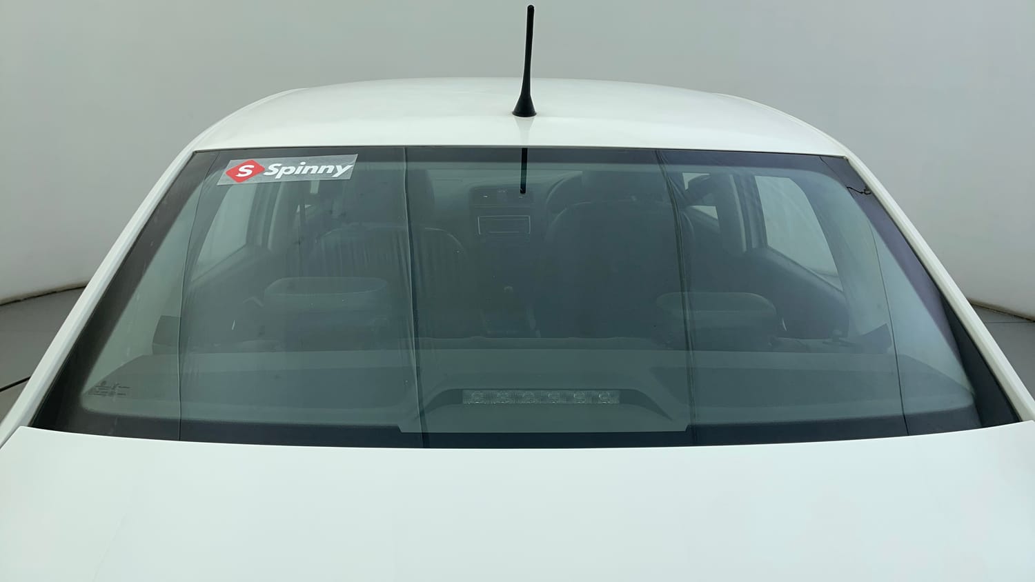 Used 2017 Volkswagen Ameo Comfortline 1.2L (P) Petrol Manual exterior BACK WINDSHIELD VIEW