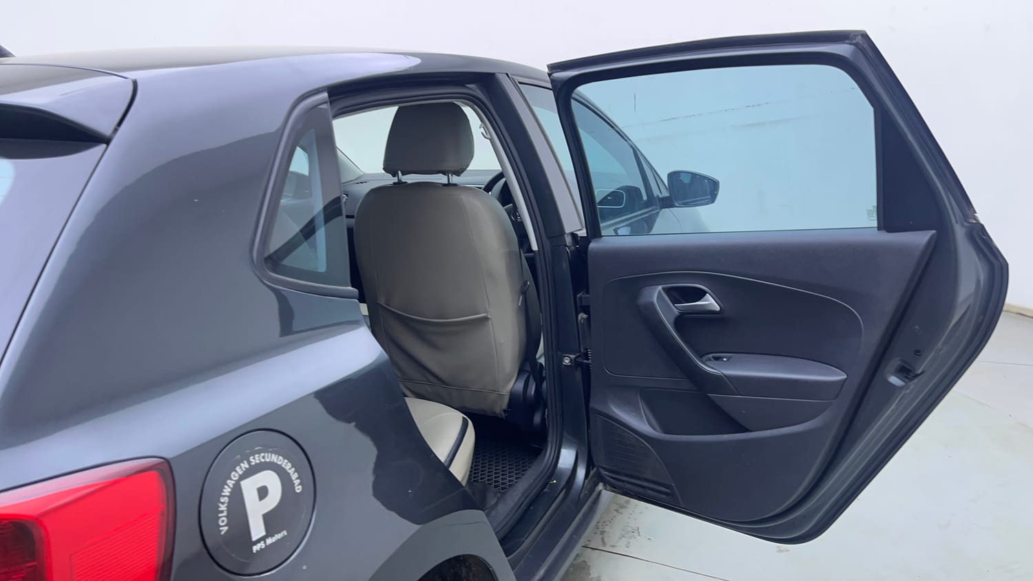 Used 2016 Volkswagen Polo Comfortline 1.2L (P) Petrol Manual interior RIGHT REAR DOOR OPEN VIEW
