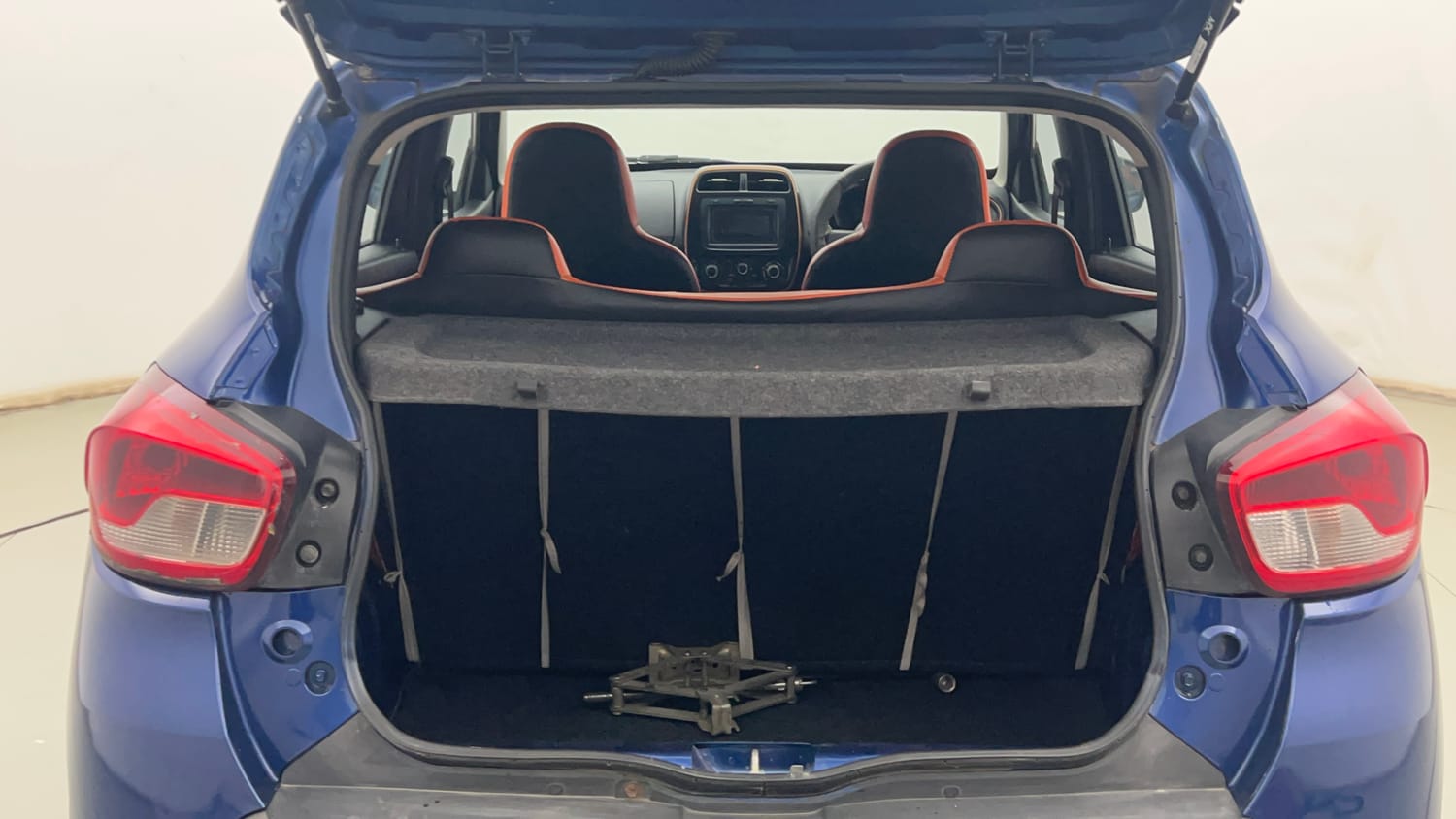 Used 2019 Renault Kwid CLIMBER 1.0 Petrol Manual interior DICKY INSIDE VIEW