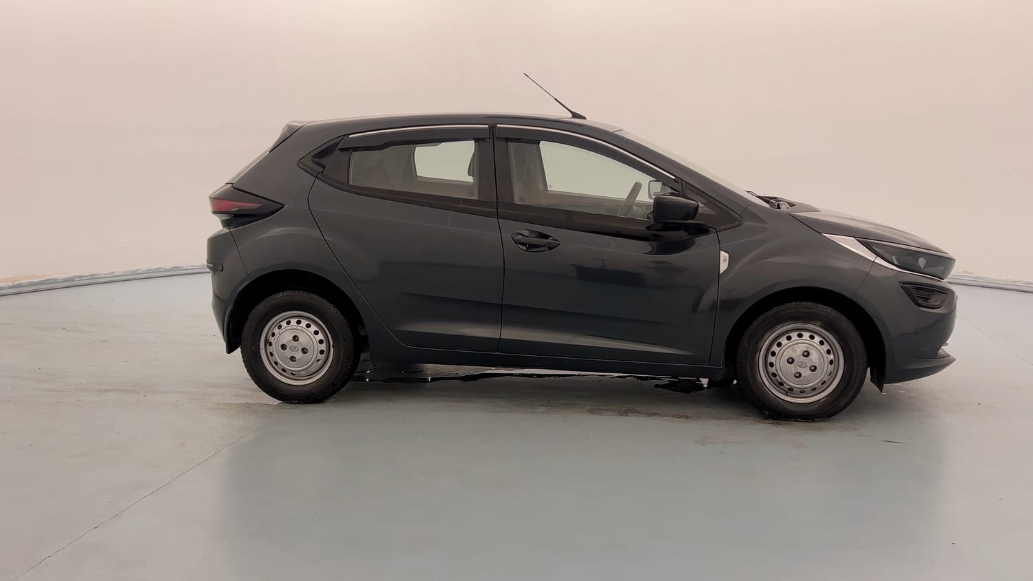 Used 2021 Tata Altroz XM Petrol Petrol Manual exterior RIGHT SIDE VIEW