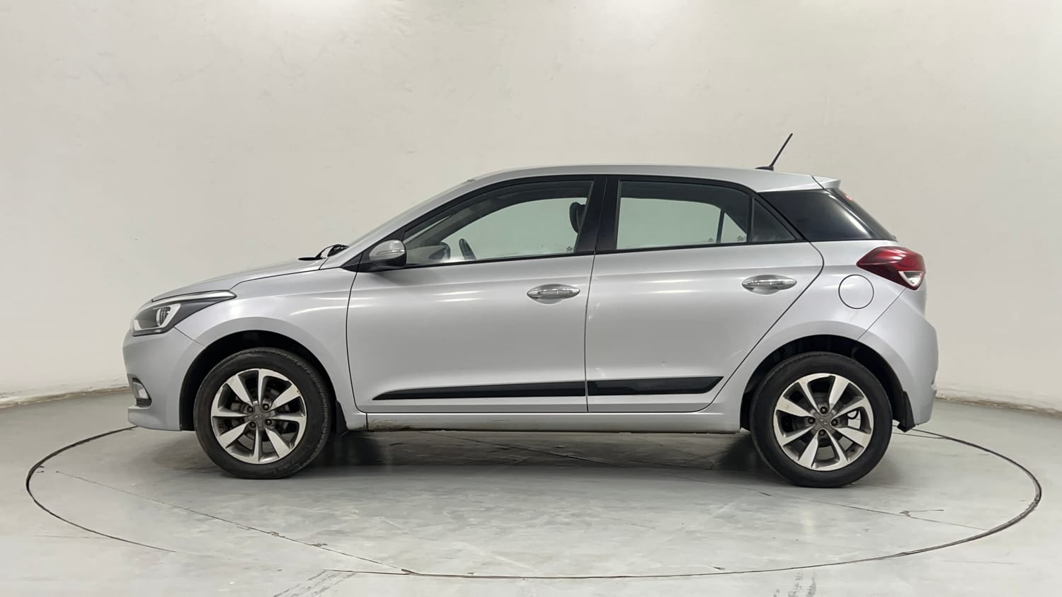 Used 2017 Hyundai Elite i20 Asta 1.2 (O) Petrol Manual exterior LEFT SIDE VIEW
