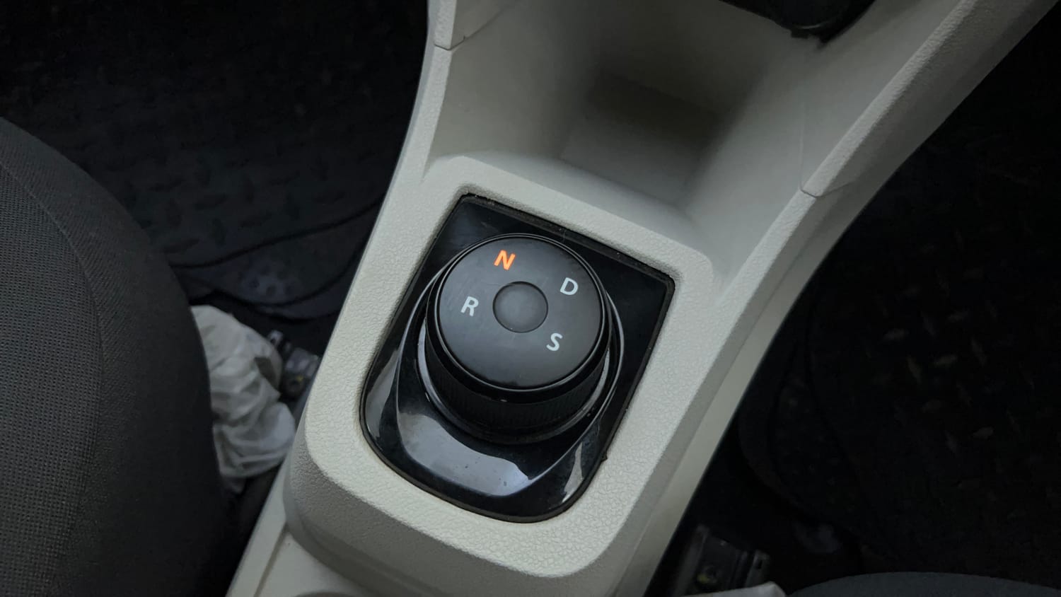 Used 2024 Tata Tiago EV XT Medium Range Electric Automatic interior GEAR  KNOB VIEW
