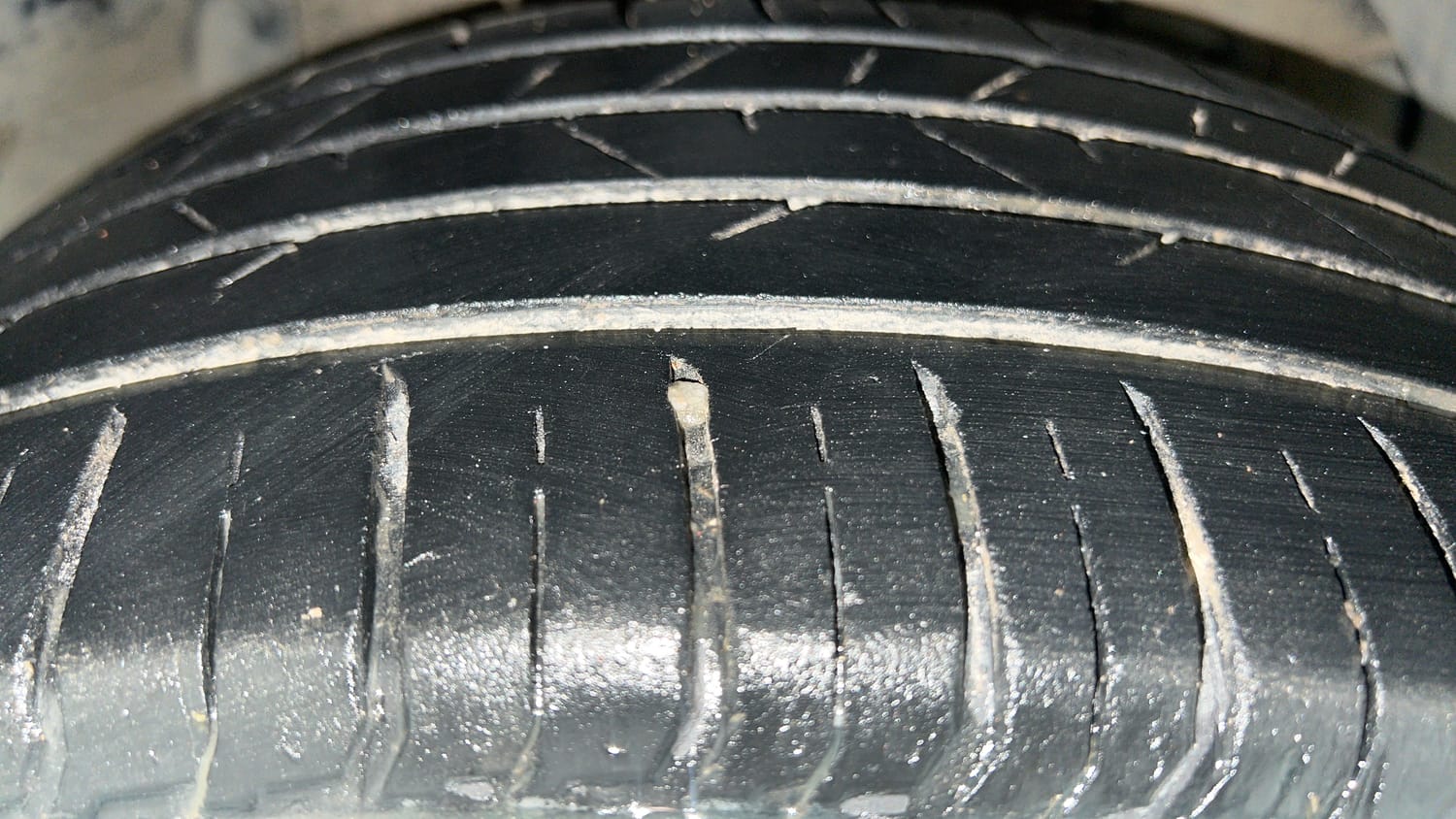 Used 2019 Maruti Suzuki S-Cross Delta 1.3 Diesel Manual tyres RIGHT FRONT TYRE TREAD VIEW