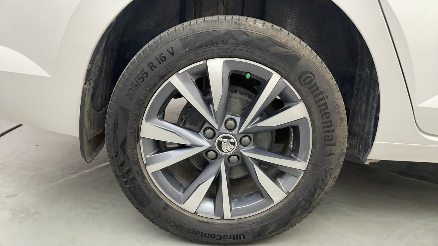 Used 2024 Skoda Slavia Style 1.5L TSI DSG Petrol Automatic tyres RIGHT REAR TYRE RIM VIEW