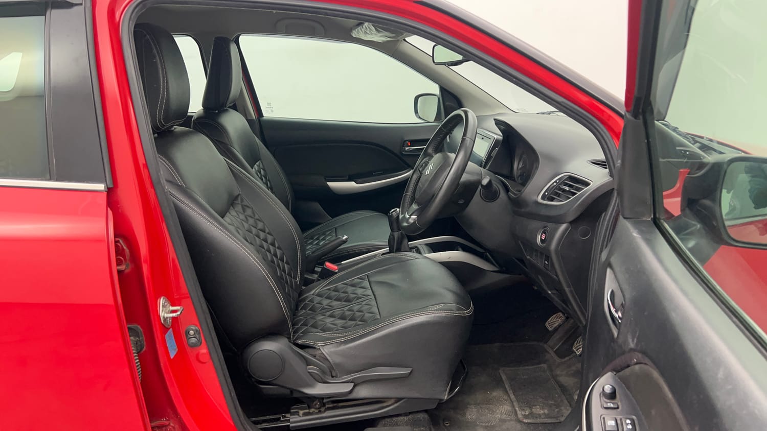Used 2018 Maruti Suzuki Baleno Alpha 1.2 Petrol Manual interior RIGHT SIDE FRONT DOOR CABIN VIEW