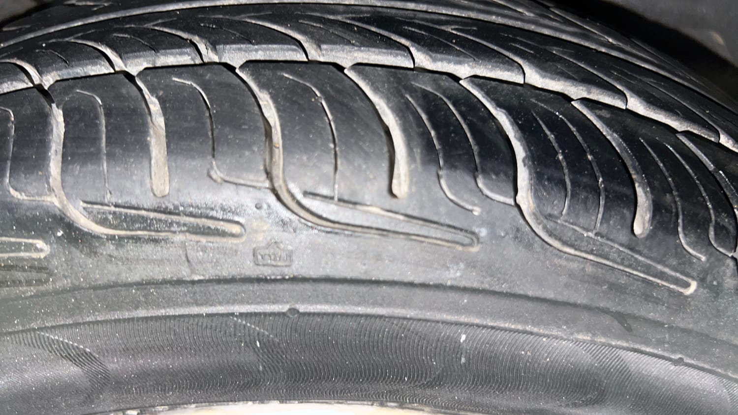 Used 2012 Hyundai i10 Era 1.1 iRDE2 Petrol Manual tyres LEFT REAR TYRE TREAD VIEW