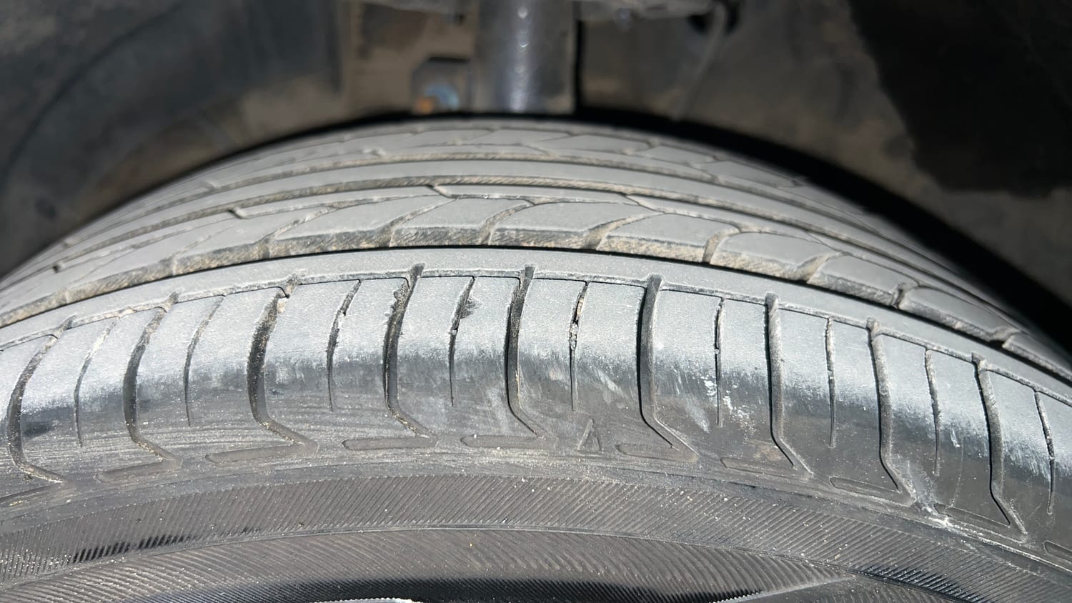 Used 2020 Maruti Suzuki Baleno Zeta Petrol Manual tyres LEFT FRONT TYRE TREAD VIEW
