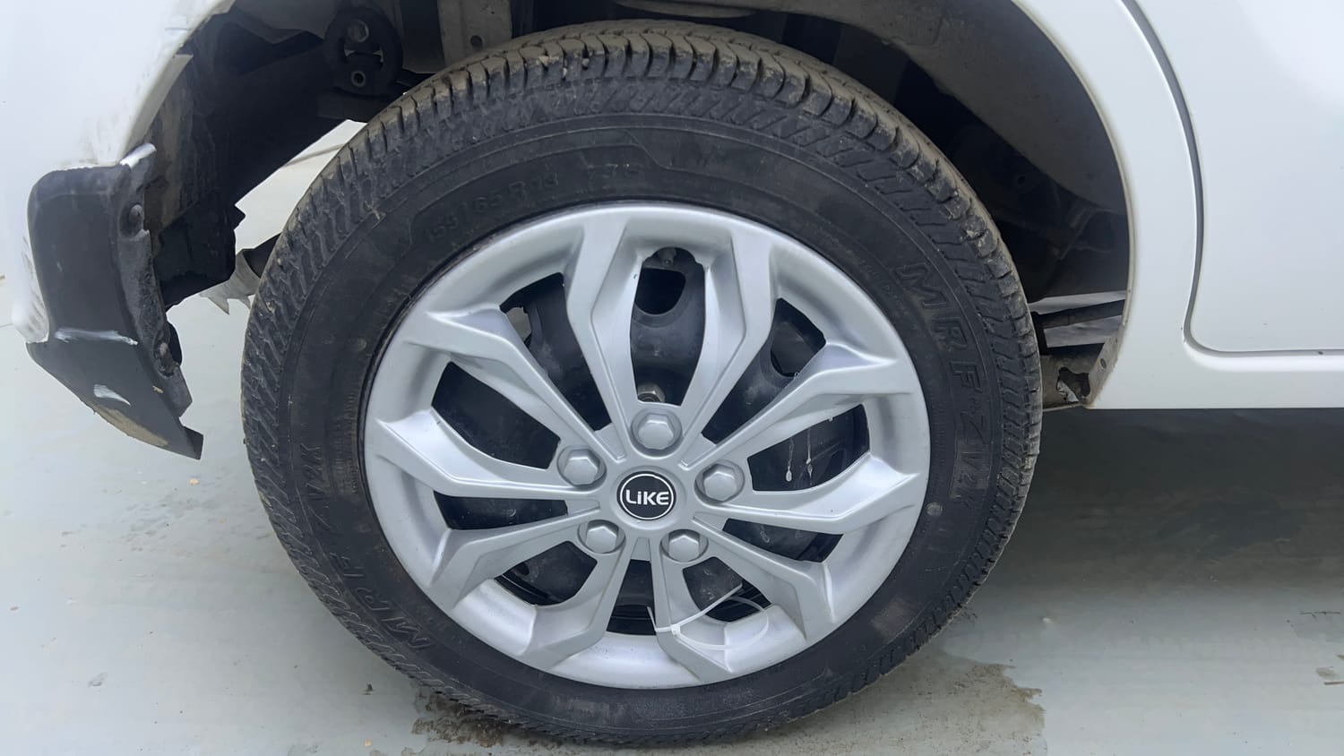 Used 2016 Maruti Suzuki Alto K10 VXi Petrol Manual tyres RIGHT REAR TYRE RIM VIEW