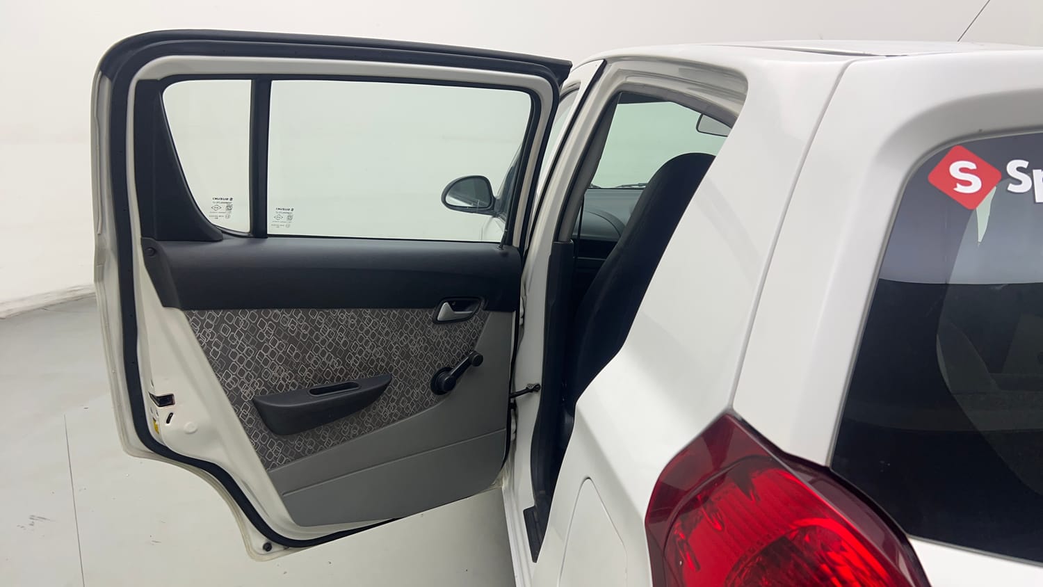 Used 2017 Maruti Suzuki Alto 800 VXi Petrol Manual interior LEFT REAR DOOR OPEN VIEW