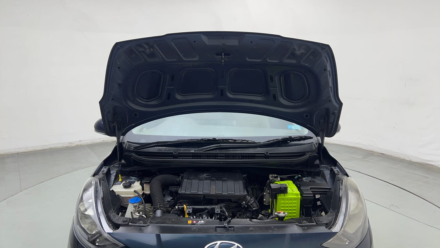Used 2021 Hyundai Grand i10 Nios Sportz 1.2 Kappa VTVT Petrol Manual engine ENGINE & BONNET OPEN FRONT VIEW