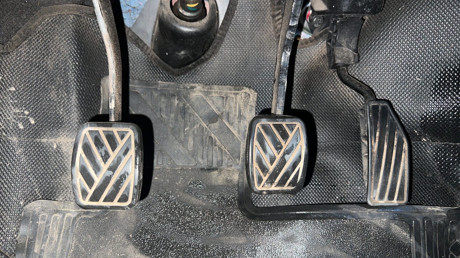 Used 2022 Maruti Suzuki Wagon R 1.0 VXi 1.0 Petrol Manual interior PEDALS VIEW