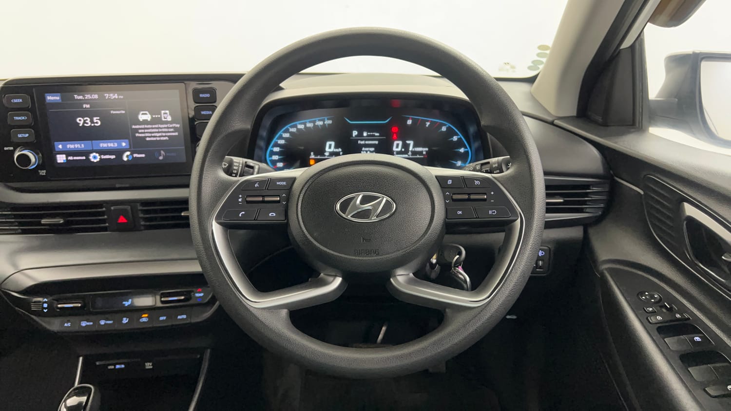 Used 2022 Hyundai i20 Sportz 1.2 IVT Petrol Automatic interior STEERING VIEW