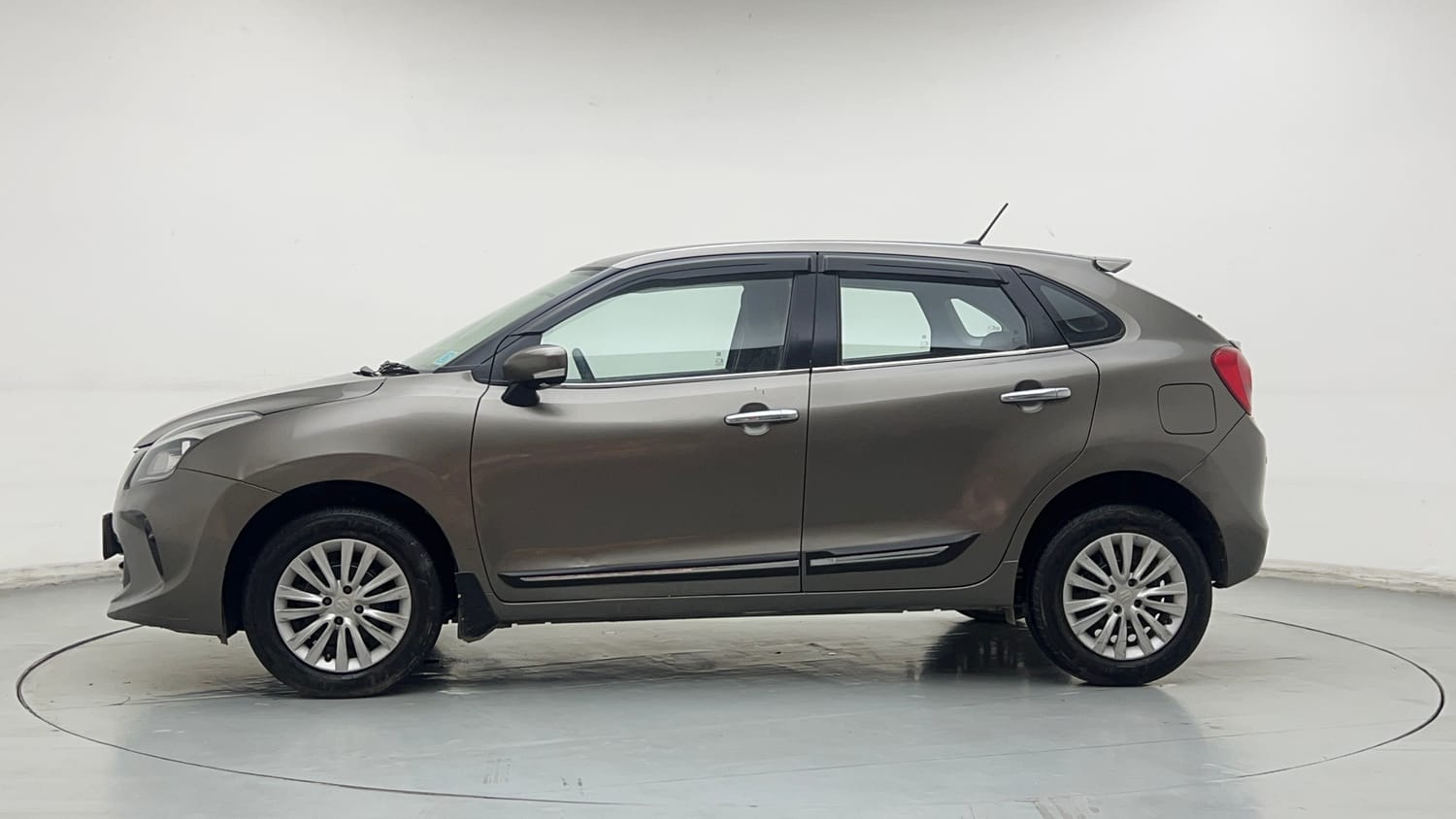 Used 2020 Maruti Suzuki Baleno Delta Petrol Manual exterior LEFT SIDE VIEW