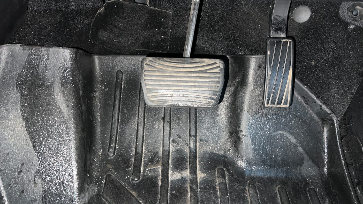 Used 2024 Mahindra XUV700 AX 5 Petrol AT 5 STR Petrol Automatic interior PEDALS VIEW